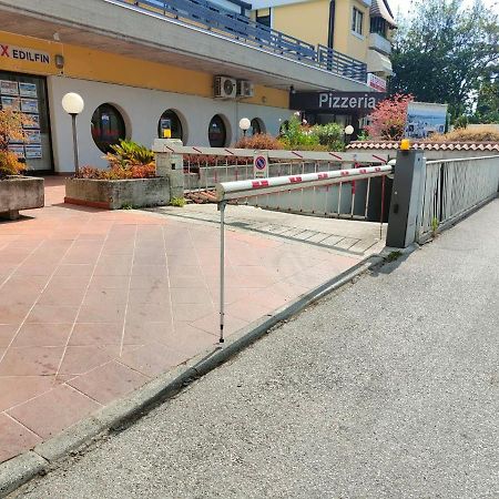 Tra Cielo E Lago - Gerale H&B Desenzano del Garda Exterior foto
